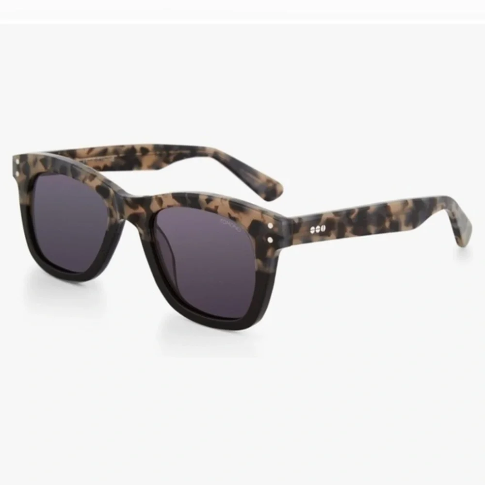 Komono Allen Black Sand Sunglasses